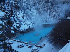 น้ำพุร้อนใน Radium, British Columbia, Canada