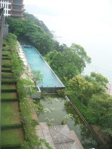 สระว่ายน้ำกลางแจ้งใน Lalu, Taiwan