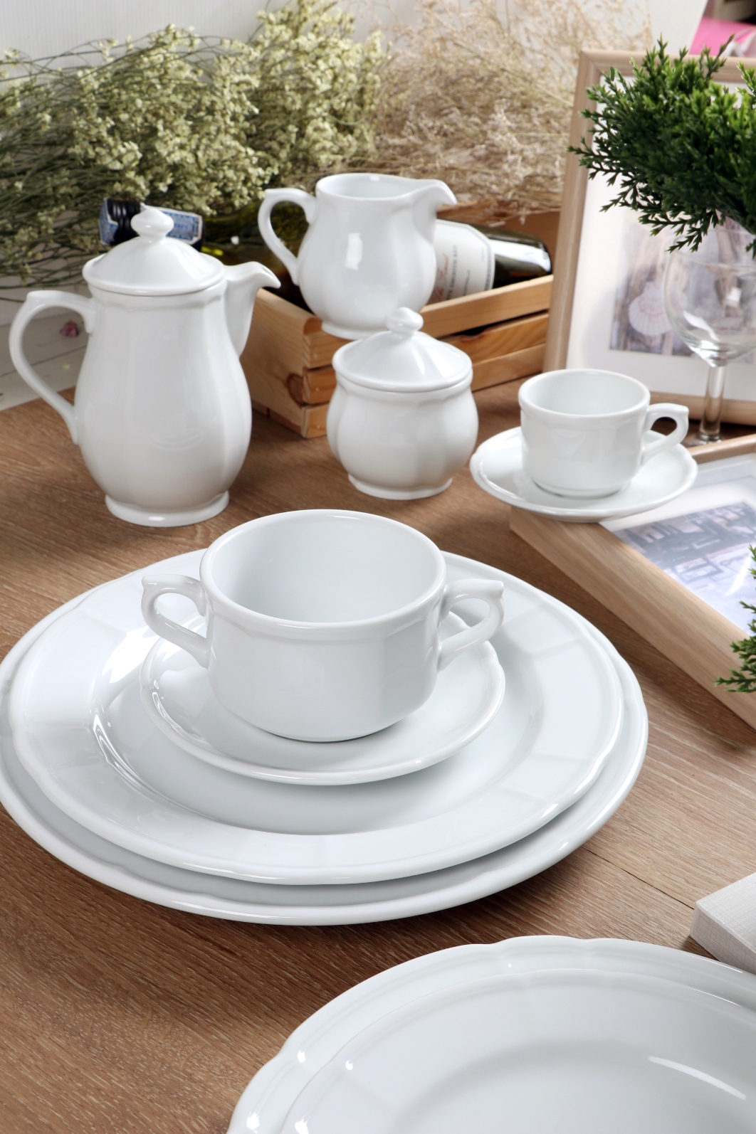เยี่ยมโรงงานRoyal Porcelain ชมเบื้องหลังความหรูหราบนโต๊ะอาหาร