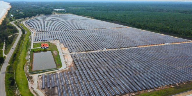 “บี.กริม เพาเวอร์” ผนึก “reNIKOLA” คว้าโครงการโซลาร์ขนาดใหญ่ของภาครัฐ “Large Scale Solar 5+” กำลังผลิตรวม 618 MWp ก้าวขึ้นเป็นผู้นำการเปลี่ยนผ่านพลังงานหมุนเวียนของมาเลเซีย