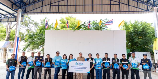 กรุงเทพประกันชีวิต ลงพื้นที่ช่วยเหลือผู้ประสบอุทกภัย ใส่ใจผู้ประสบภัย มอบถุงยังชีพบรรเทาความเดือดร้อน ในจังหวัดพระนครศรีอยุธยา นครสวรรค์ และชัยนาท