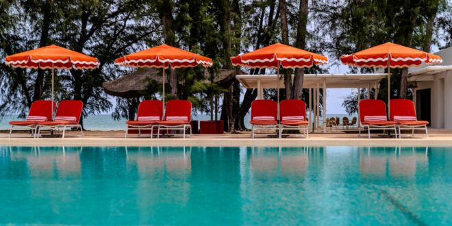 SYNTEC จับมือ SCX Corporation ในเครือ SC Asset เปิดตัว The Standard, Pattaya Na Jomtien ปลื้มยอด Pre-booking ทะลุเป้า! จองเต็มยาวข้ามปีก่อนเปิดทางการ 21 ต.ค.นี้   
