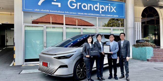 ผู้บริหาร กรังด์ปรีซ์ รับมอบ XPENG X9 Luxury รถตู้ไฟฟ้าทรงสปอร์ตอัจฉริยะ อัลตราสมาร์ท คูเป้ เอ็มพีวี