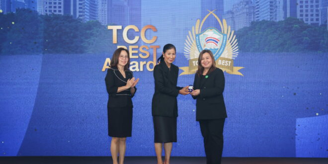 กรุงเทพประกันภัย ตอกย้ำองค์กรจรรยาบรรณดีเด่น รับเข็มกลัดเชิดชูเกียรติจากงานประกาศเกียรติคุณจรรยาบรรณดีเด่น หอการค้าไทย 2568