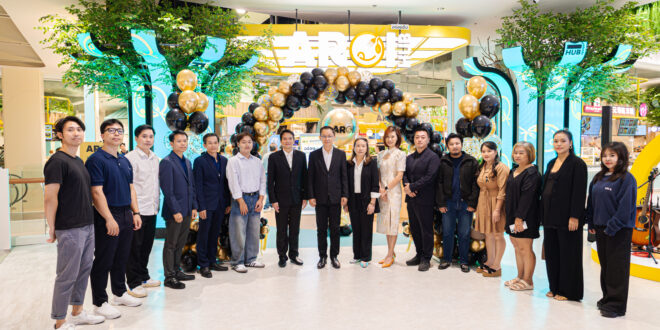 “อร่อยฮับ” (Aroi Hub) ฟู้ดคอร์ทบรรยากาศดี ที่ยกเอาร้านเด็ดร้านดังกว่า 37 ร้าน จากทั่วประเทศไทยมาให้อิ่มอร่อย แวะเติมความสุขใด้ทุกช่วงเวลา บนชั้น 3 ฝั่งอีสต์ ศูนย์การค้าฟิวเจอร์พาร์ค