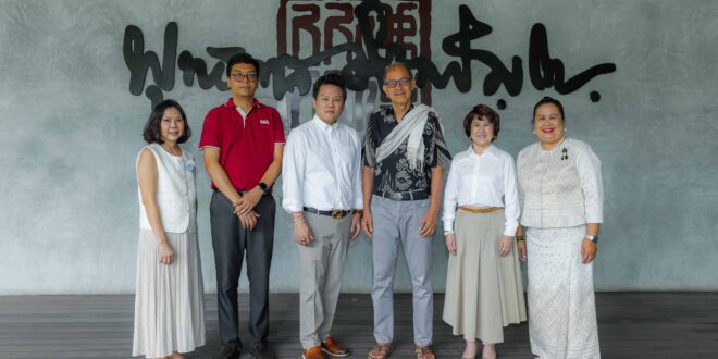 ทรู คอร์ปอเรชั่น สนับสนุนการสื่อสารแก่คณะพระภิกษุนานาชาติ ในโครงการแลกเปลี่ยนบาลี–สันสกฤต ครั้งที่ 4 มอบ True Tourist Infinite SIM พร้อมเน็ต Unlimited  ส่งเสริมการเรียนรู้พุทธธรรมเพื่อการพัฒนาและสันติภาพ