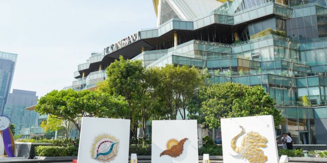 ไอคอนสยาม เปิดนิทรรศการ “SIGN OF SIAM”  สัมผัสอัตลักษณ์ไทยผ่านงานศิลป์ ตีความหมายจากอดีตสู่ปัจจุบัน