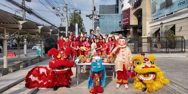 ซัมมิท ฮอนด้า ออโตโมบิล ชูแคมเปญพิเศษ ‘รักนี้มีเฮง’ ผสมผสานเทศกาลวาเลนไทน์และตรุษจีน เต็มอิ่มทั้งความรักและโชคลาภ  พร้อมดอกเบี้ย 0% และ Honda Exclusive Care 5 ปี 14-17 กุมภาพันธ์ 2569 ที่โชว์รูม ซัมมิท ฮอนด้า ออโตโมบิล ทุกสาขา