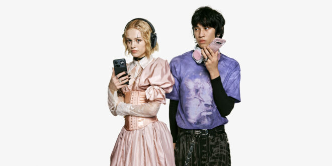 เปิดราคาไทย!! สมาร์ตโฟนที่คาแรกเตอร์จัดจ้านที่สุดแห่งยุค Phone (4a) Series และ Headphone (a) ชูดีไซน์และฟีเจอร์ทัชใจคนรุ่นใหม่ โปร่งใส–AI–กล้อง Zoom