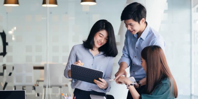 ไม่ใช่แค่รับจ่าย แต่ต้องได้เปรียบกว่าเดิม: ปลดล็อคยุคดิจิทัลใหม่ พลิกโฉมการเติบโตให้ SMB ไทย