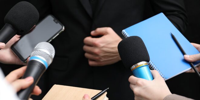 ผลสำรวจเผยอาชีพ “นักข่าว” เป็นอาชีพที่คนไทยไว้วางใจมากที่สุด