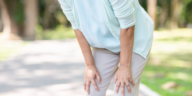 ความสำเร็จแพทย์เฉพาะทางกระดูกและข้อ กับการผ่าตัดเปลี่ยนข้อเข่าเทียม ในผู้สูงอายุ 89 ปี