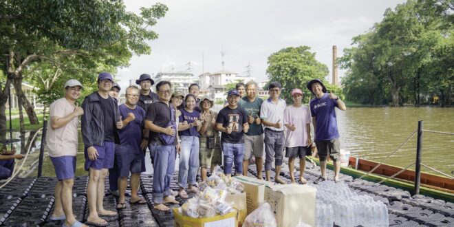 สจล. ร่วมกับ เอสซีจี เคมิคอลส์ นำนวัตกรรม “ทุ่นลอยน้ำคุณภาพสูง” ประยุกต์เป็นแพกู้ภัย เพื่อให้ความช่วยเหลือและเข้าถึงผู้ประสบอุทกภัยชุมชนริมคลองประเวศบุรีรมย์