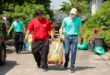 ซีพี แอ็กซ์ตร้า สนับสนุนทีม Big Cleaning ของ กทม. ฟื้นฟูพื้นที่หลังน้ำลด  พร้อมส่งต่อเสื้อสะท้อนแสงรีไซเคิล สานต่อคุณค่าจากโครงการ “พลาสติกคืนค่า”